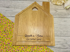 Personalised Engraved WELSH Wooden House New home Ein cartref cyntaf Chopping board Names detail