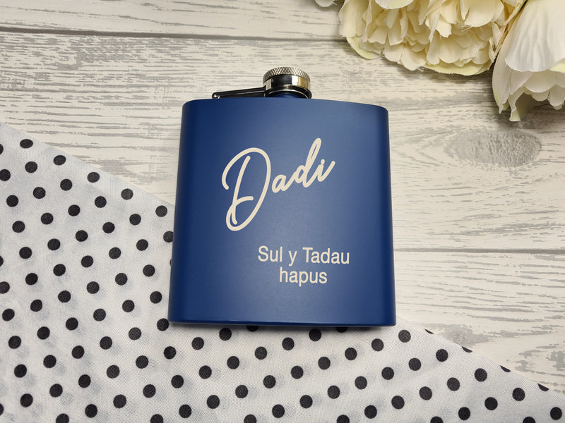 Personalised Welsh father's day Engraved Navy or blackstainless steel hip flask 6oz Sul y Tadau