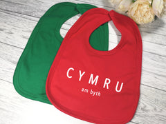 Custom Welsh Cymru am byth Baby Bib Name detail