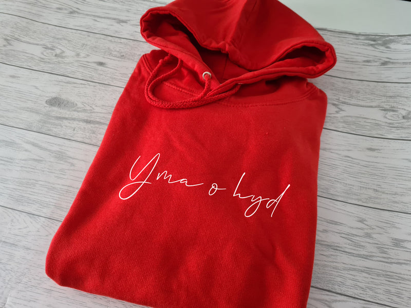 Custom welsh UNISEX Red hoodie YMA O HYD detail